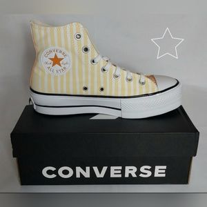 WOMEN'S SZ 6.5 CONVERSE CTAS LIFT HI PLATFORM  / A03298C.